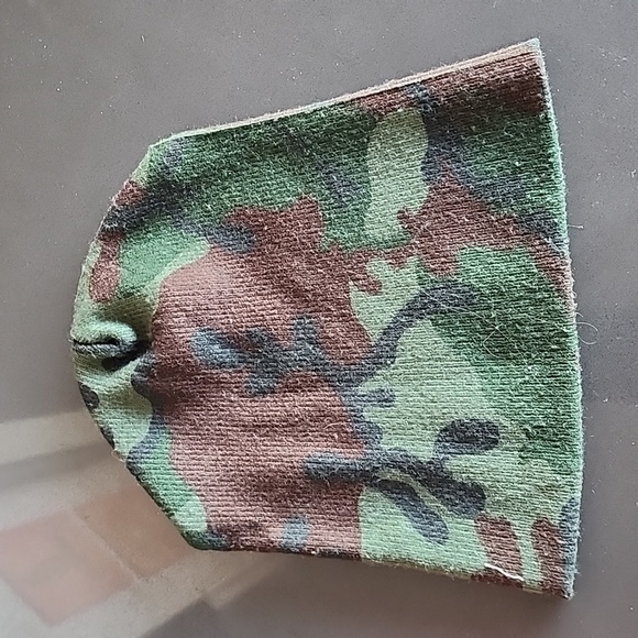 Unisex winter hat - army print from Ashton Kutchers show 'punk'd' - Picture 2 of 6